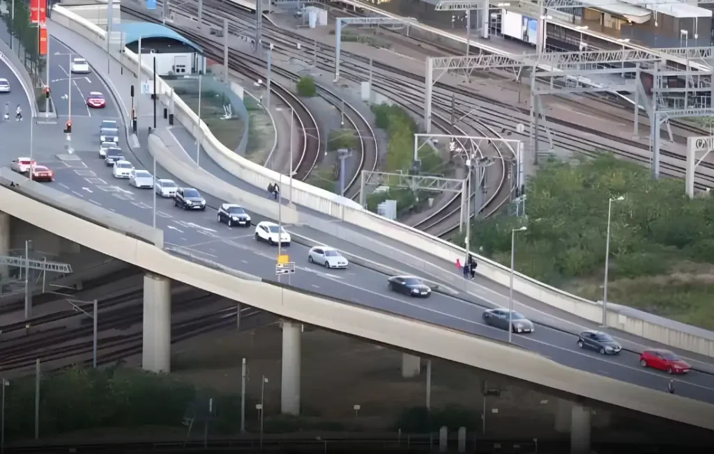kalindi-kunj-two-way-flyover-nhai-approval